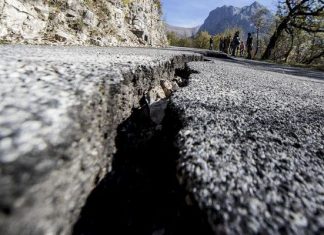 В Эквадоре произошло землетрясение магнитудой 6.3