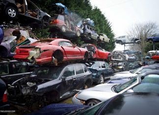 «Евробляхеры» устроили свалку авто в еще одной стране ЕС