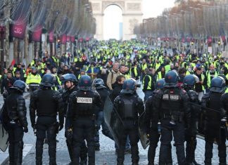 Протесты во Франции: Задержаны 1723 демонстранта