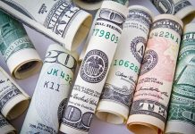 Время покупать валюту: доллару прогнозируют дальнейшее снижение
