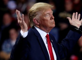 Импичмент Трампа: почему ситуация играет «на руку» президенту США