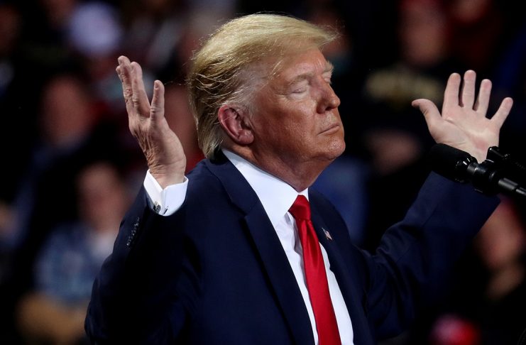 Импичмент Трампа: почему ситуация играет «на руку» президенту США