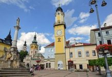 Словаччина з середи відкриває ТРЦ, кінотеатри і спортзали