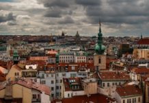 В Чехии объявили о смягчении ограничительных мер