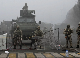 Протесты в Казахстане: МВД пообещало «уничтожение» для людей с оружием, а в Алматы продолжается мародерство