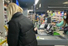 Дорожчає все: продавці не встигають міняти цінники, а яйця стали золотими
