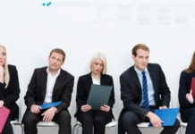 Зарплати в Україні та Польщі: де за роботу платять більше