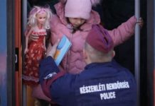 Чому в Європі українців позбавляють дітей та як їх можна повернути