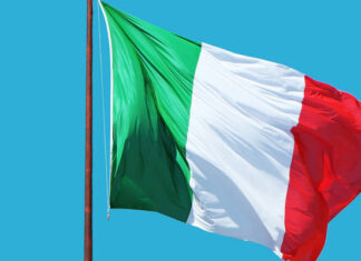 Українські біженці в Італії можуть опинитися на нелегальному становищі: хто винен і що робити