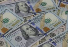 Курс долара у березні: чи варто зараз купувати валюту