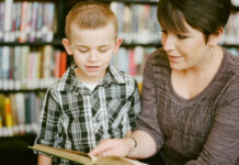 День учителя: які зарплати у педагогів в Україні та країнах Європи