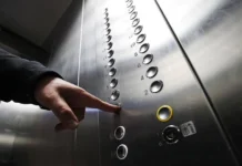 Нова комунальна реальність: хто не здав гроші на генератор, на ліфті не їздить