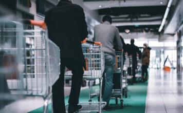 Експерт прогнозує зростання цін на базові товари: що вже дорожчає на очах