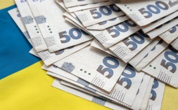 Паливо по 100 гривень: коли чекати нового цінового стрибка на АЗС