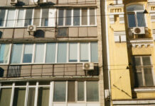 Купівля житла в старих будинках: про які ризики варто знати майбутньому власнику