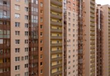 Багатоповерхівки готують до відключень електроенергії: скільки коштує автономність будинку